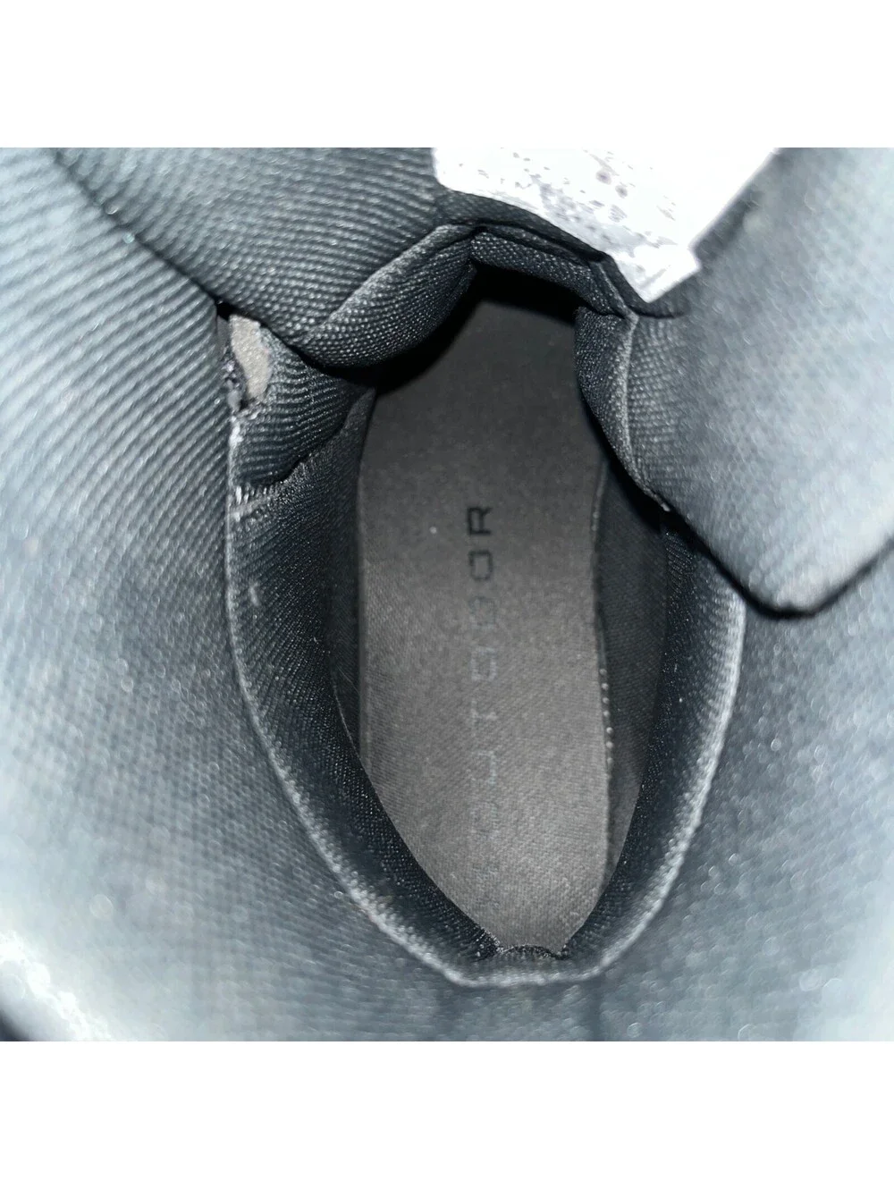 Under Armour wear toebox